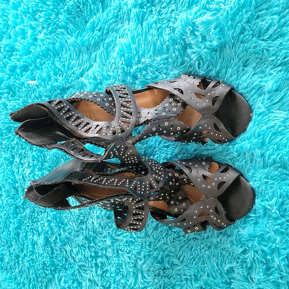 Ming Touch Black Studded Heels Size 9
